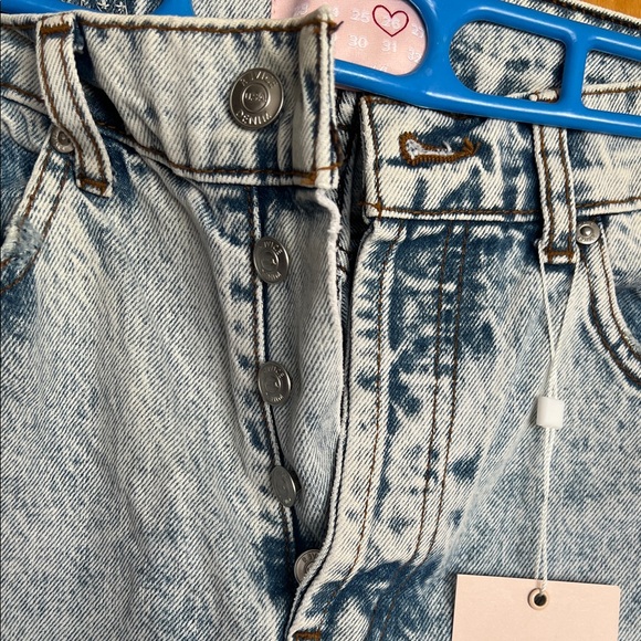 REVICE Frontrunner Jeans - Picture 3 of 3